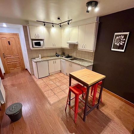 Апарт готель Lotila Flats Cuirgu Фелекоса Екстер'єр фото
