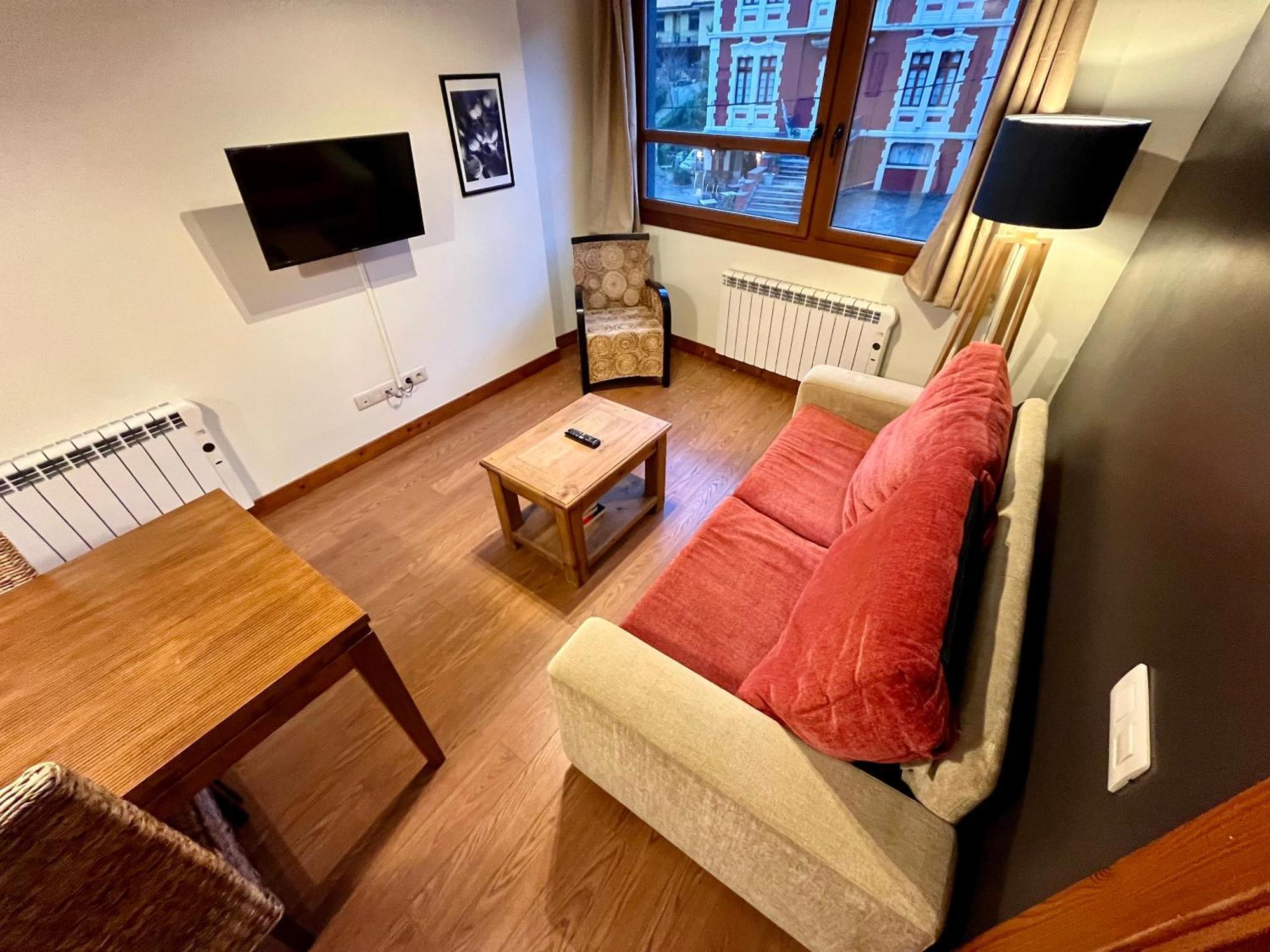Апарт готель Lotila Flats Cuirgu Фелекоса Екстер'єр фото